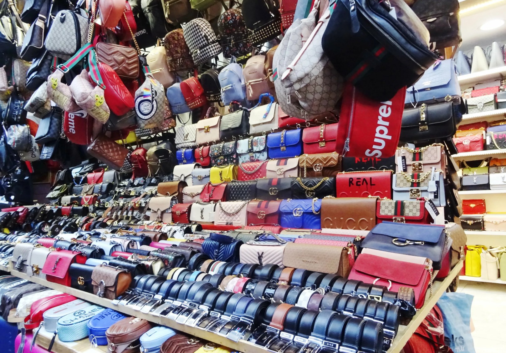 Где В Стамбуле Купить Копии Брендовой Одежды